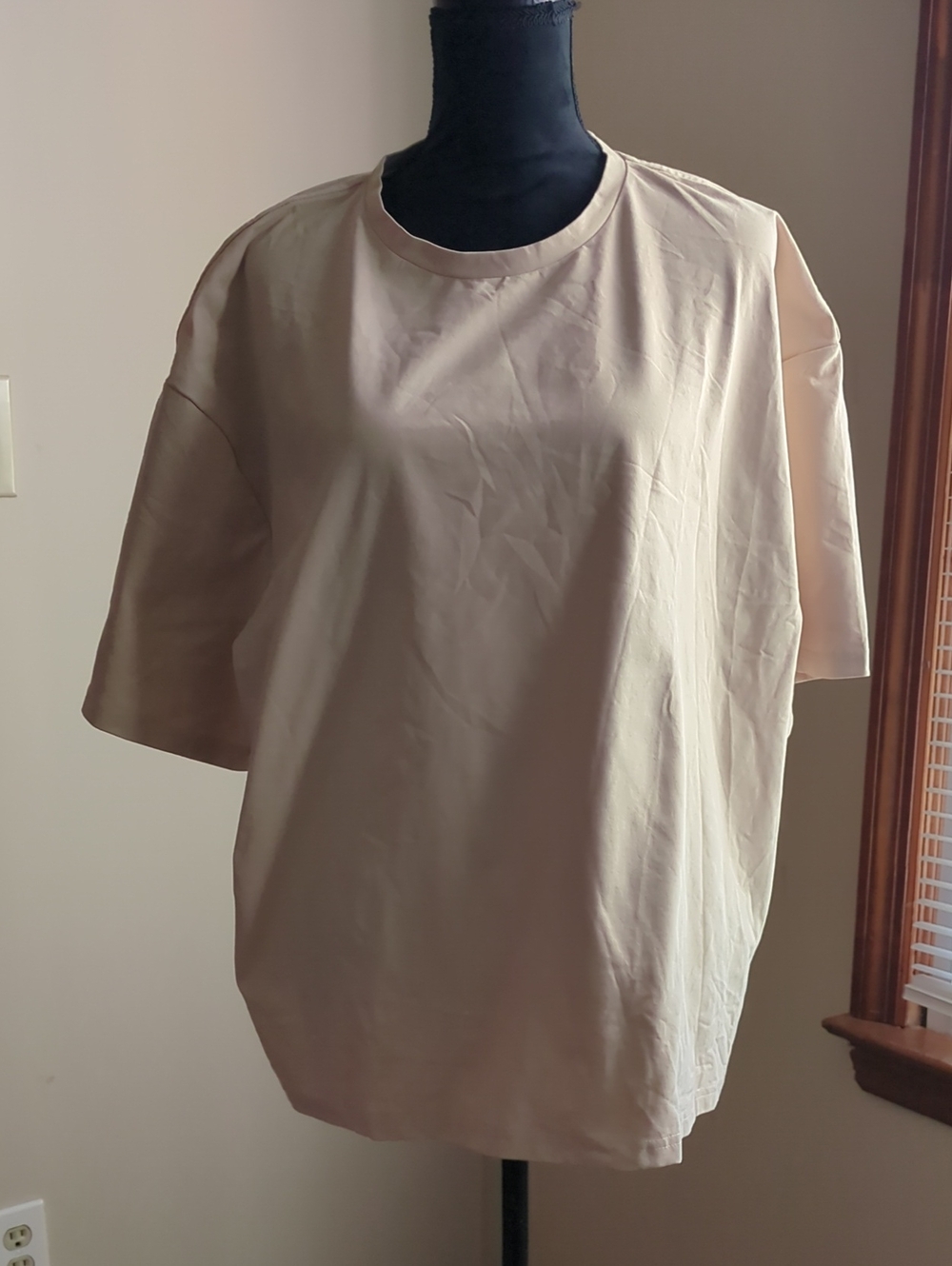 NFINITY Short-Sleeve Crewneck Tee in Beige